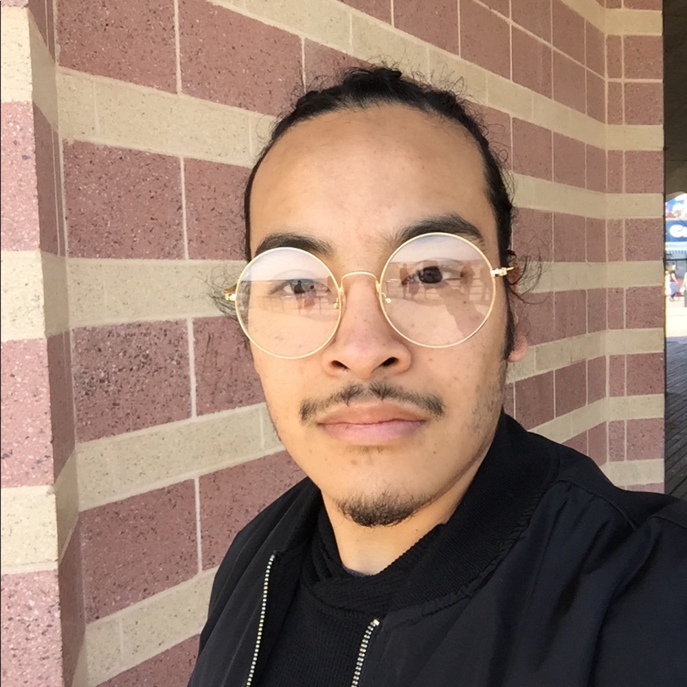 Meet your Posher, Carlos
